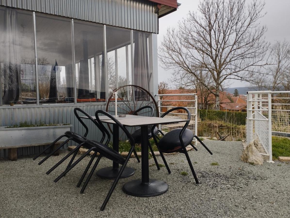 Best Price #3 "La Serre" X4 People Orchamps-Vennes Exteriér fotografie